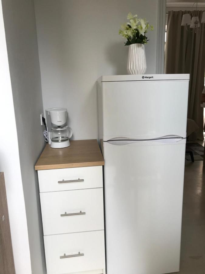 Pantheon Apartment Каламата Екстериор снимка